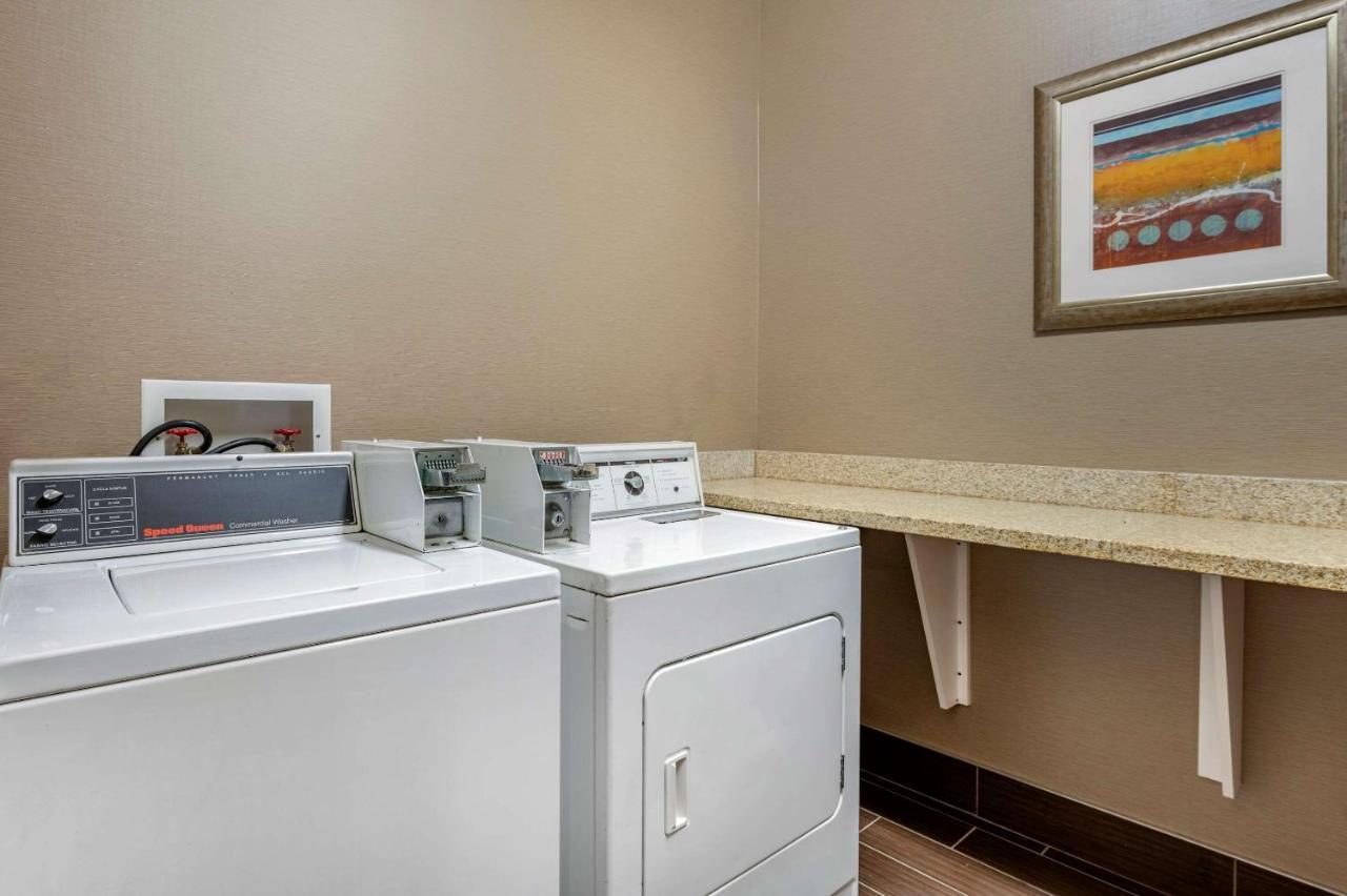 Comfort Suites Columbus West - Hilliard Bagian luar foto