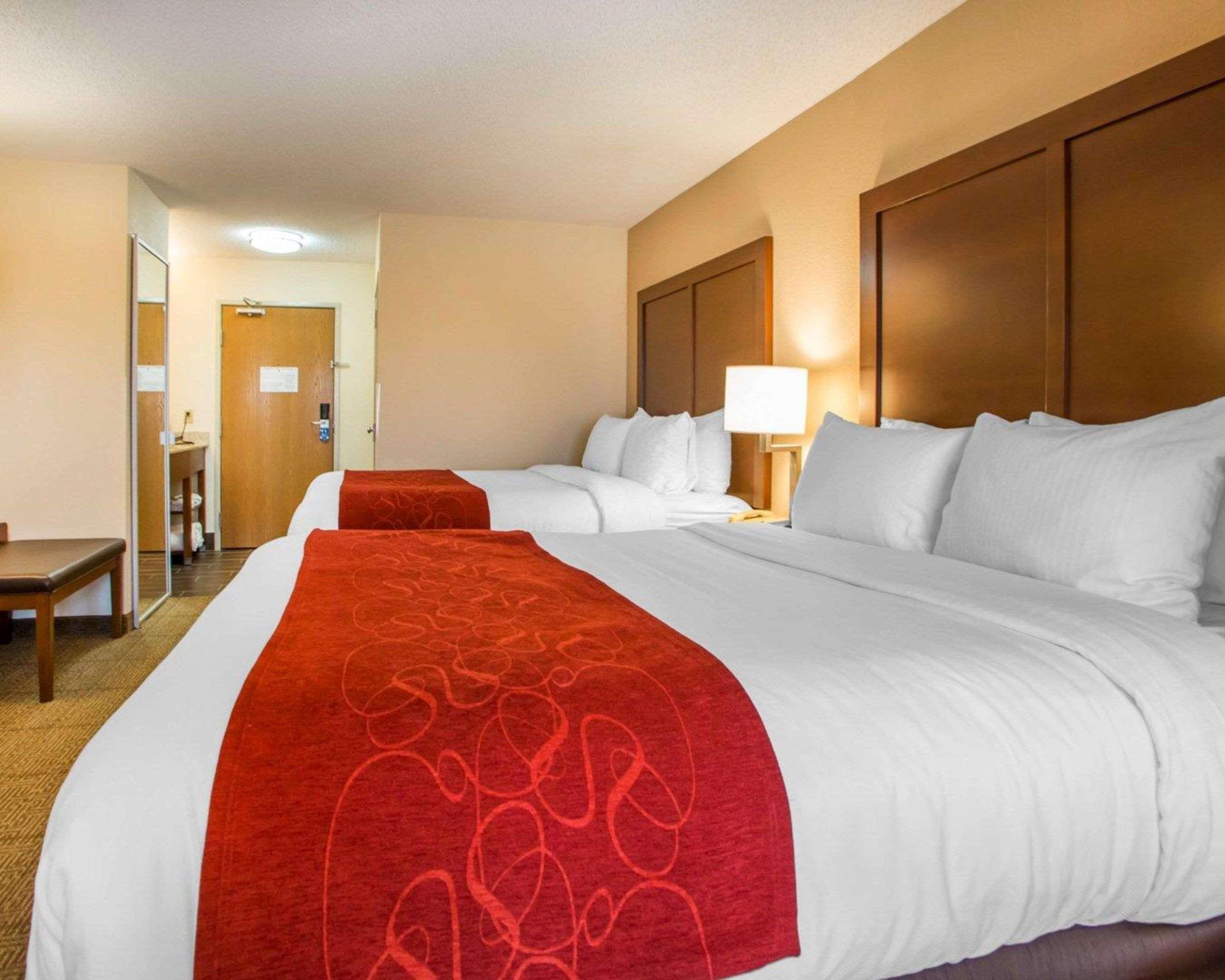 Comfort Suites Columbus West - Hilliard Bagian luar foto
