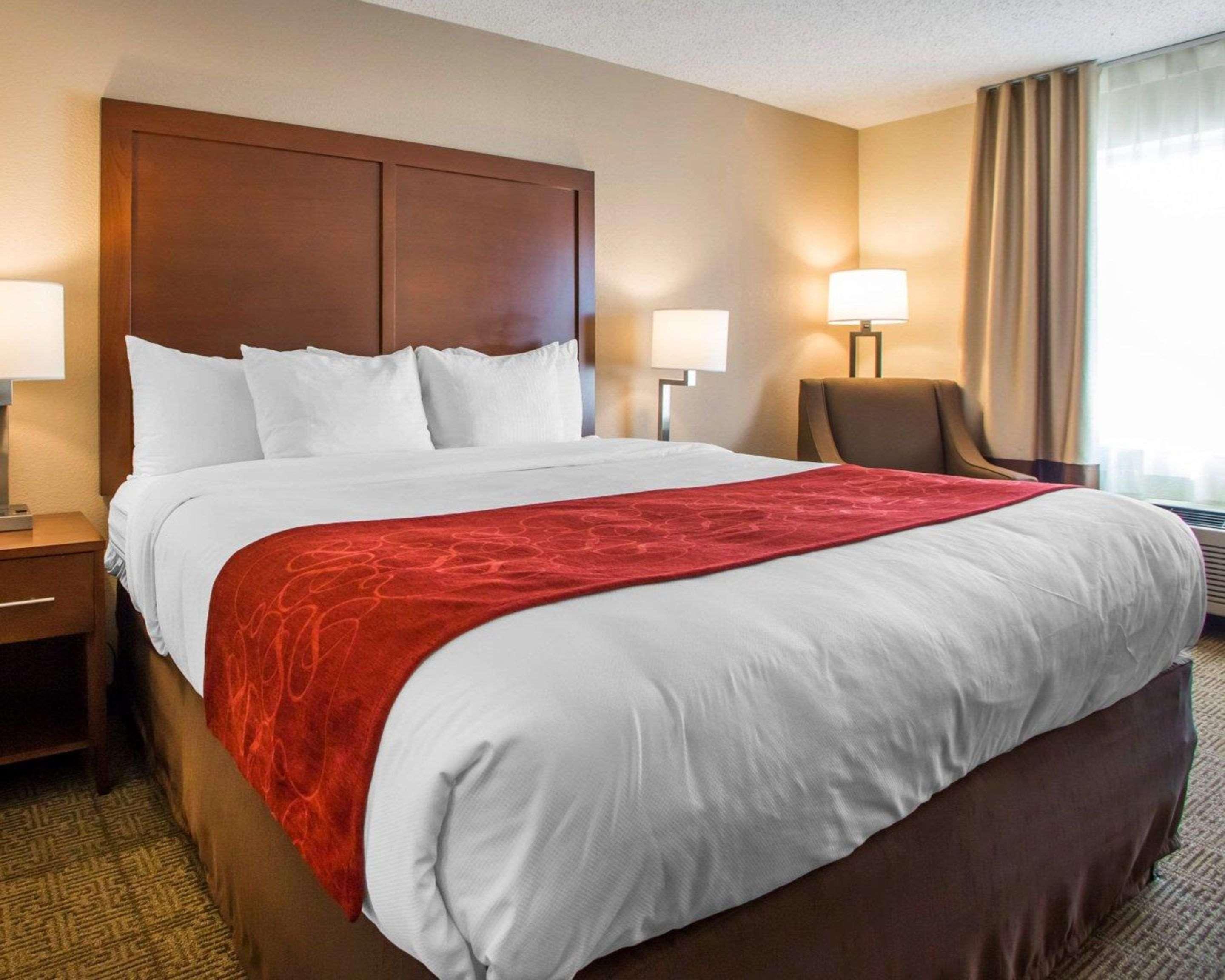 Comfort Suites Columbus West - Hilliard Bagian luar foto