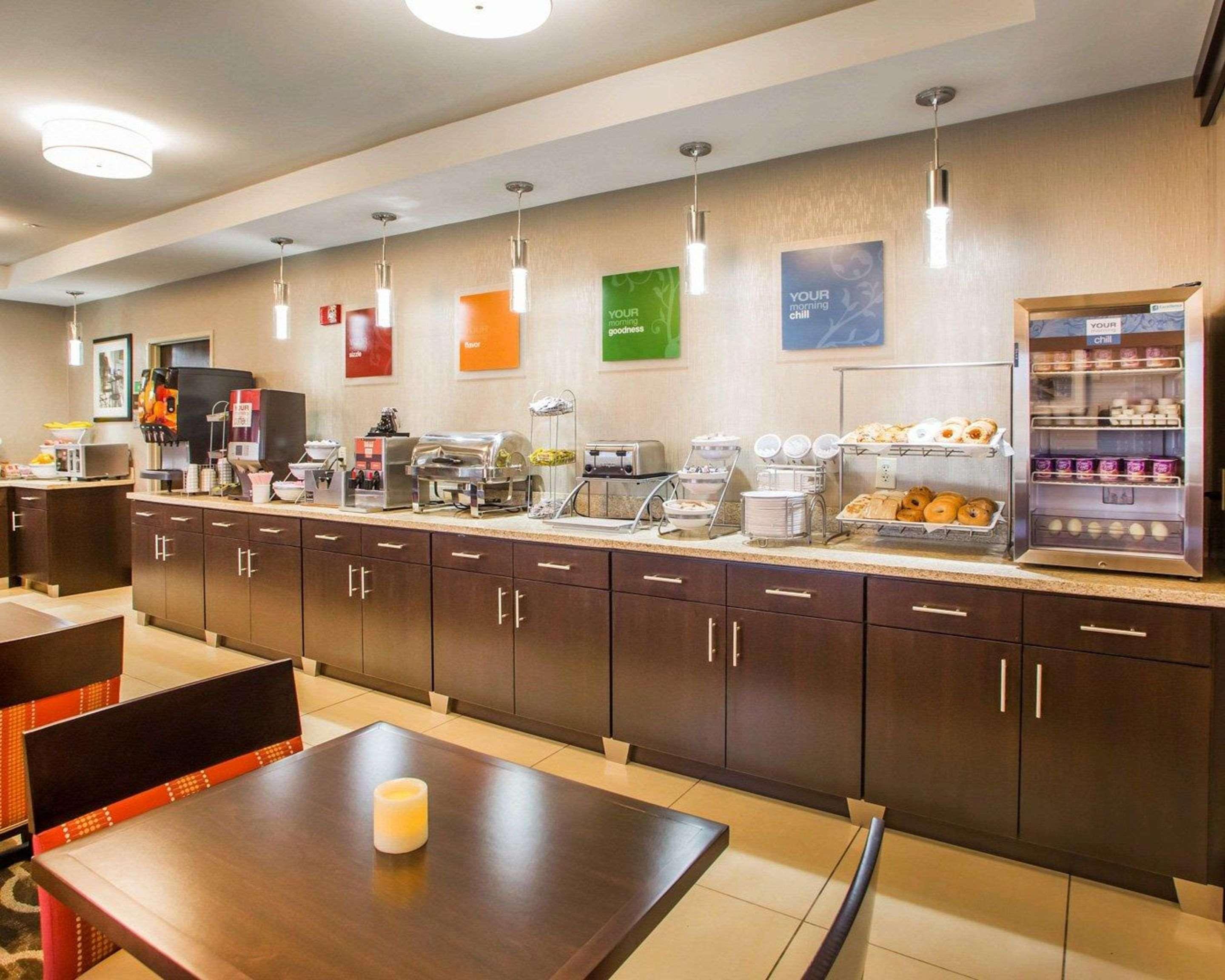 Comfort Suites Columbus West - Hilliard Bagian luar foto