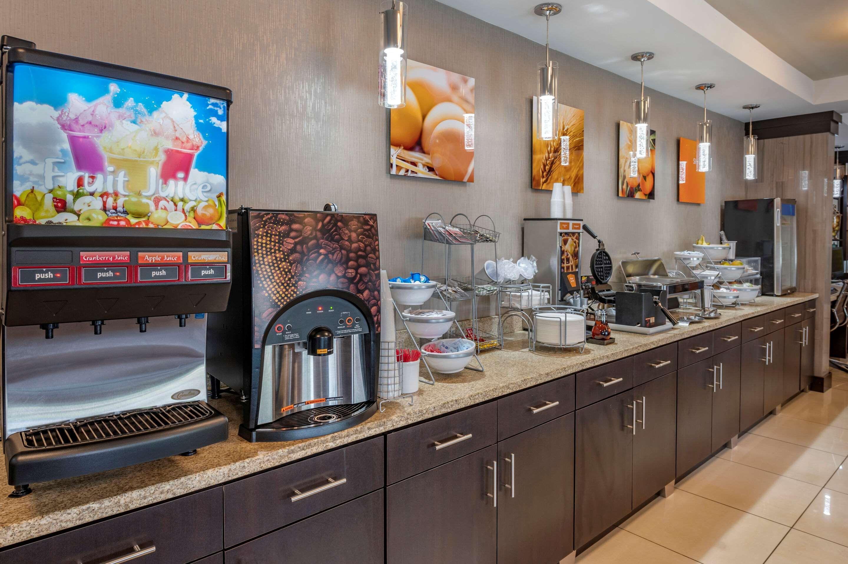 Comfort Suites Columbus West - Hilliard Bagian luar foto