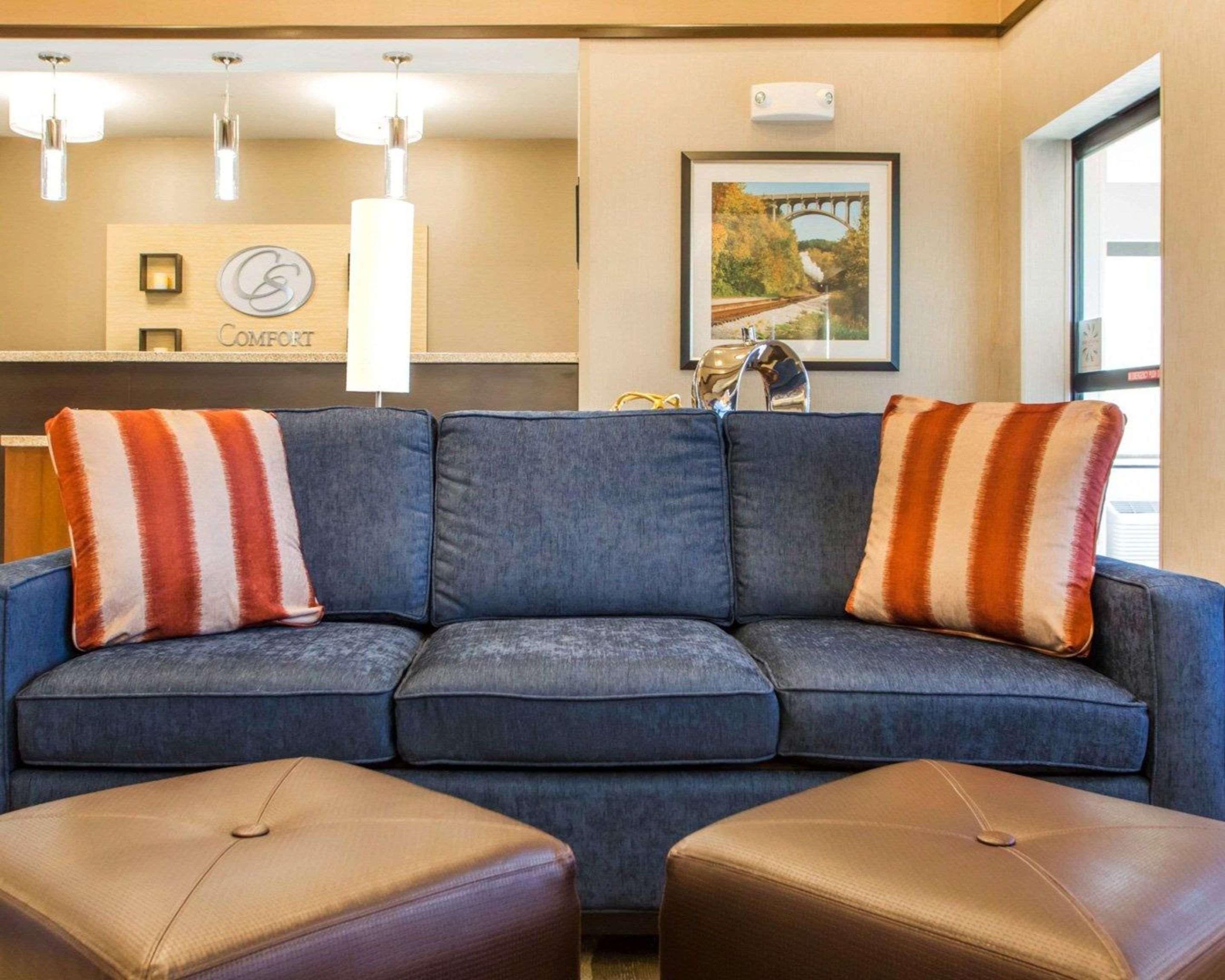 Comfort Suites Columbus West - Hilliard Bagian luar foto