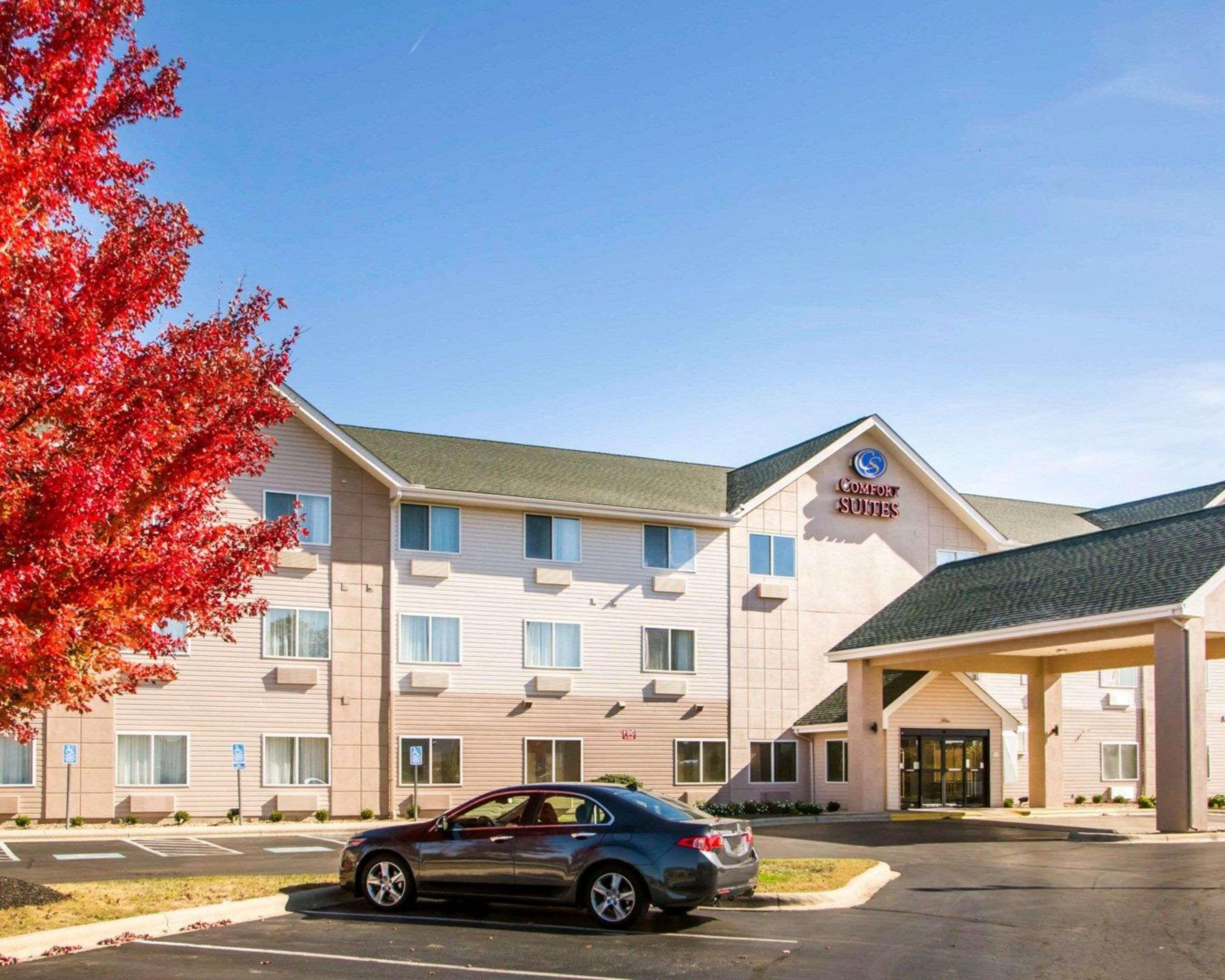 Comfort Suites Columbus West - Hilliard Bagian luar foto