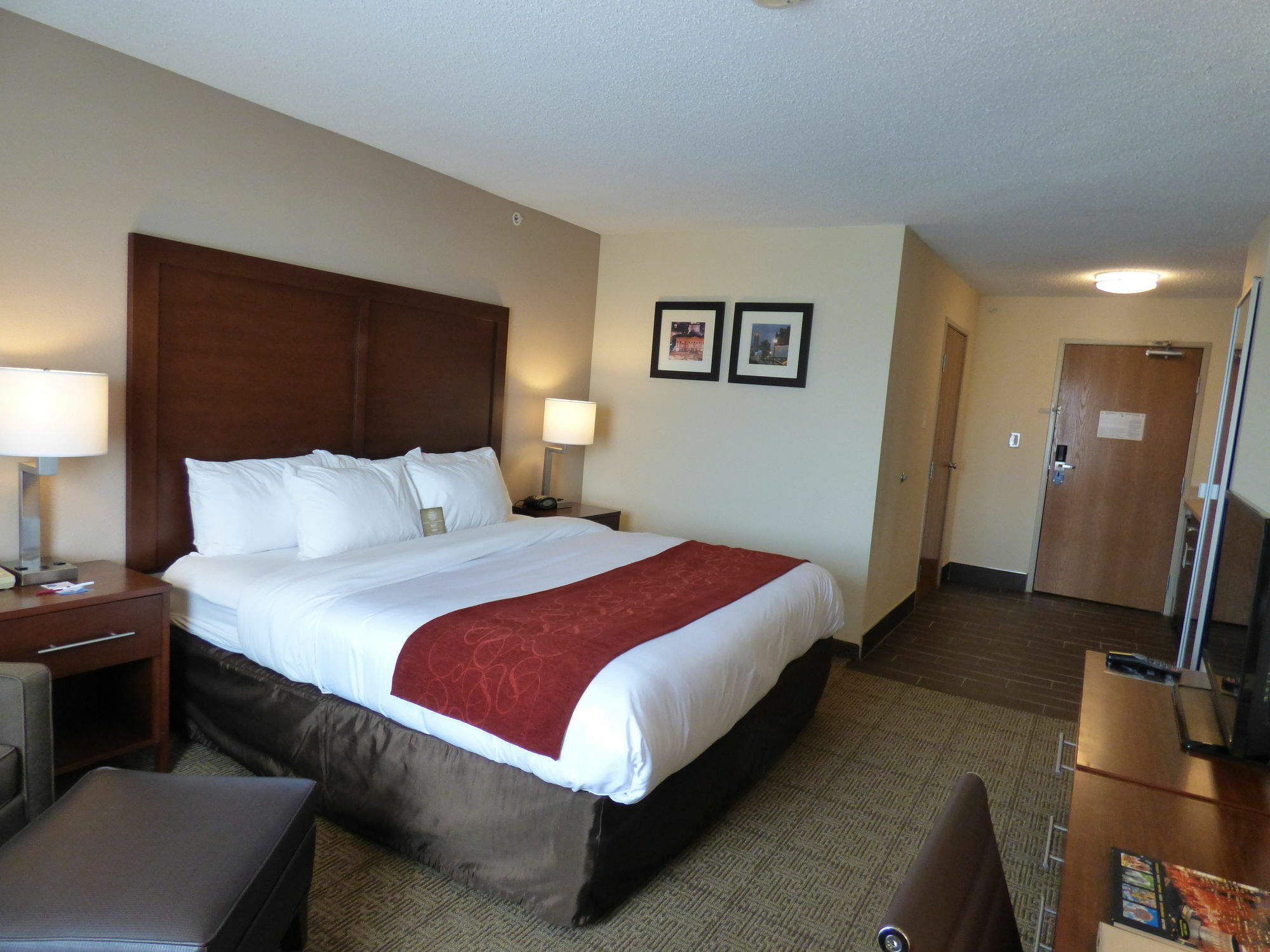 Comfort Suites Columbus West - Hilliard Bagian luar foto