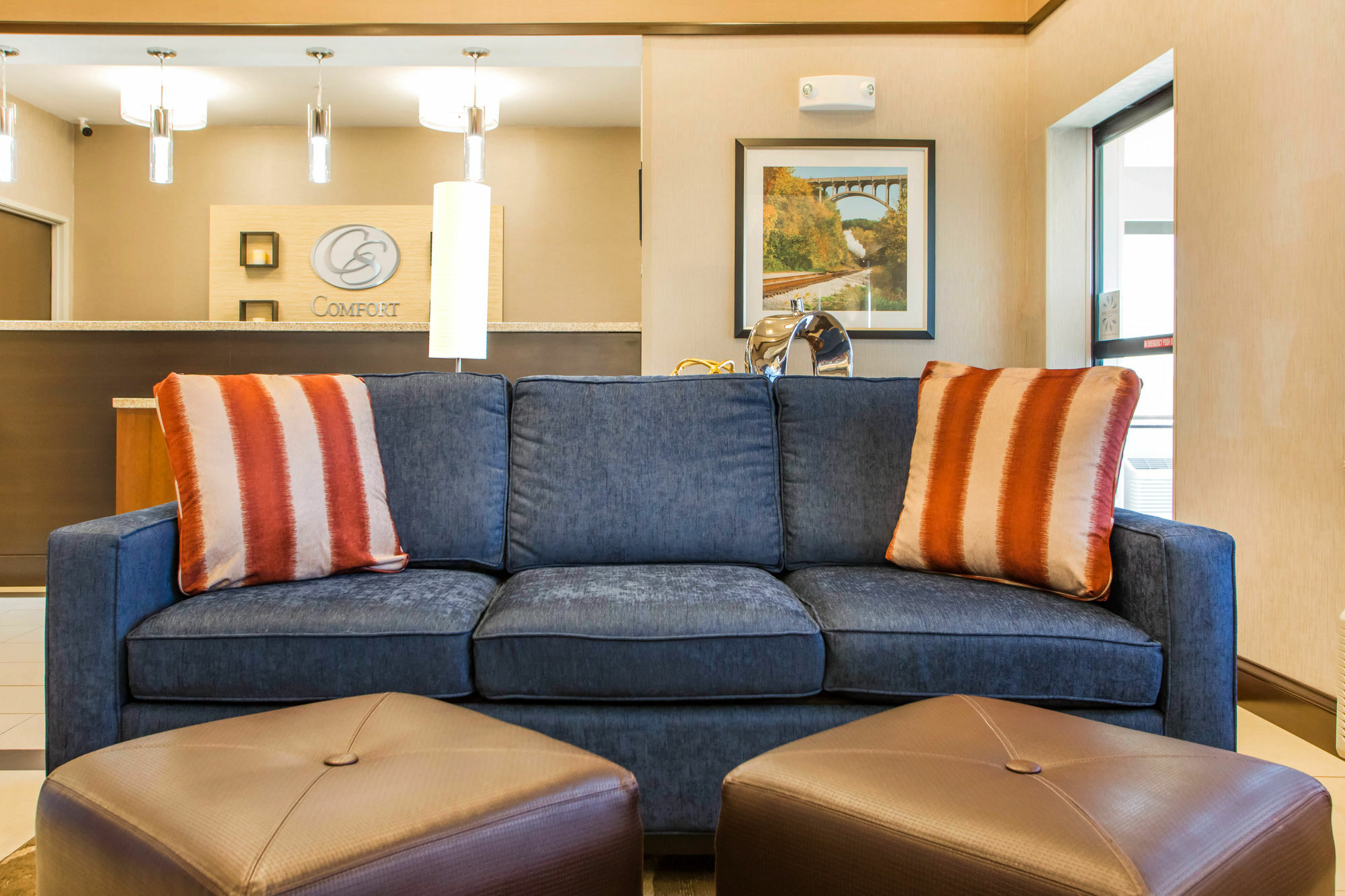 Comfort Suites Columbus West - Hilliard Bagian luar foto