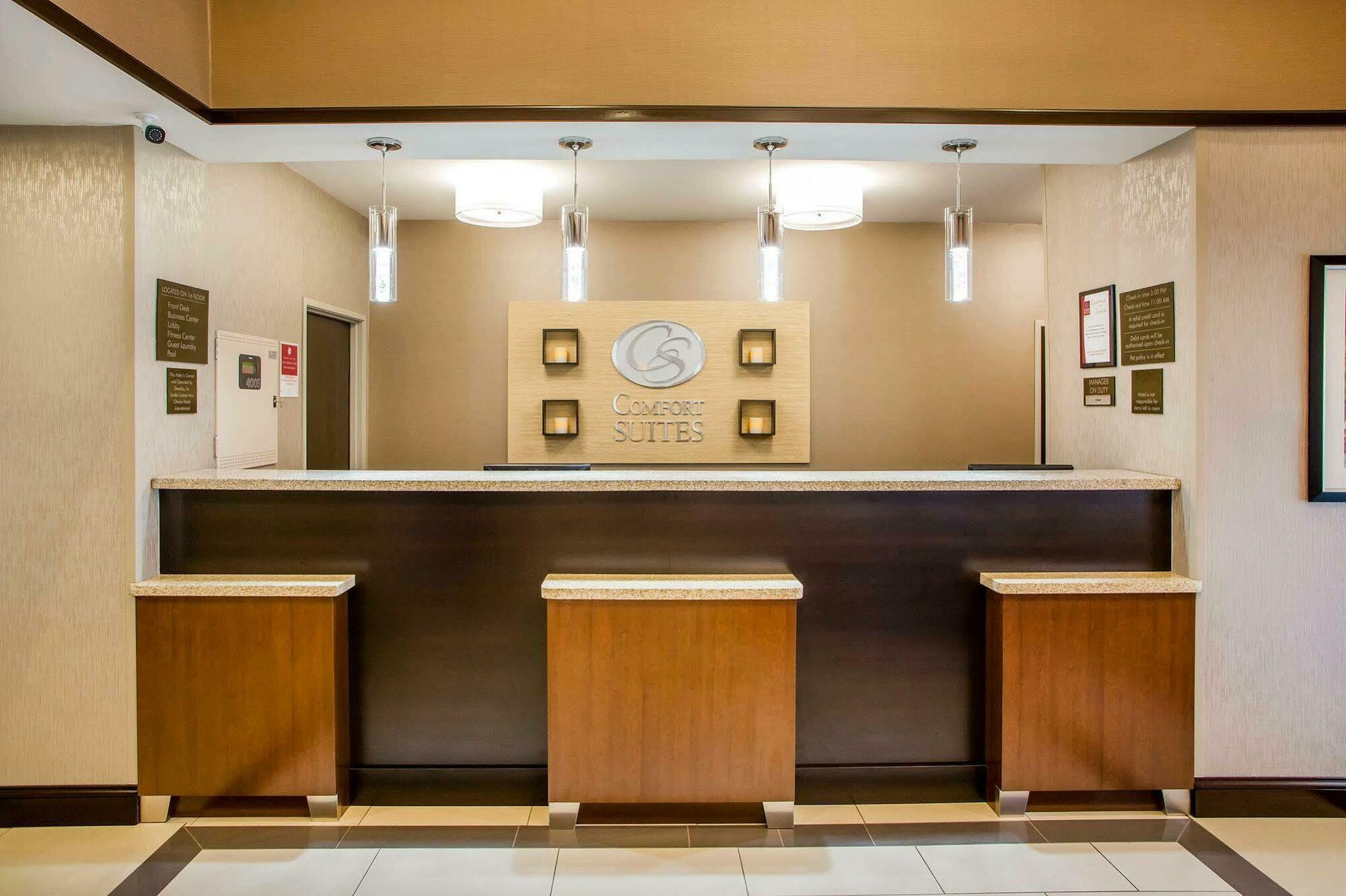 Comfort Suites Columbus West - Hilliard Bagian luar foto